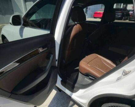 Белый Ауди Ку 5, объемом двигателя 2 л и пробегом 71 тыс. км за 4650 $, фото 9 на Automoto.ua