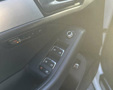 Белый Ауди Ку 5, объемом двигателя 1.98 л и пробегом 173 тыс. км за 17900 $, фото 11 на Automoto.ua