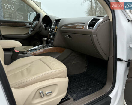 Белый Ауди Ку 5, объемом двигателя 1.98 л и пробегом 229 тыс. км за 15000 $, фото 58 на Automoto.ua