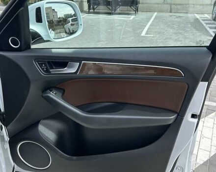 Белый Ауди Ку 5, объемом двигателя 1.98 л и пробегом 170 тыс. км за 19000 $, фото 6 на Automoto.ua