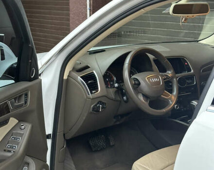 Белый Ауди Ку 5, объемом двигателя 2 л и пробегом 155 тыс. км за 24500 $, фото 20 на Automoto.ua