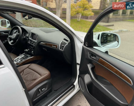 Ауди Ку 5 2015 в Ровно на Automoto.ua Белый Ауди Ку 5, объемом двигателя 2 л и пробегом 167 тыс. км за 14700 $, фото 17 на Automoto.ua