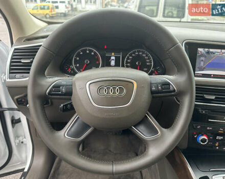 Білий Ауді Ку 5, об'ємом двигуна 2 л та пробігом 200 тис. км за 14990 $, фото 43 на Automoto.ua