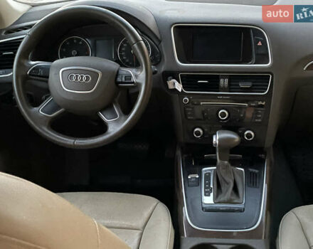 Білий Ауді Ку 5, об'ємом двигуна 2 л та пробігом 203 тис. км за 9950 $, фото 9 на Automoto.ua