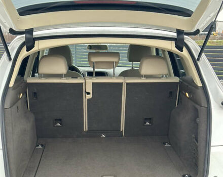 Білий Ауді Ку 5, об'ємом двигуна 2 л та пробігом 113 тис. км за 16500 $, фото 30 на Automoto.ua