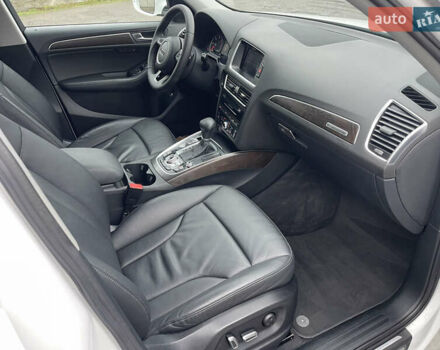 Білий Ауді Ку 5, об'ємом двигуна 2 л та пробігом 199 тис. км за 20900 $, фото 21 на Automoto.ua