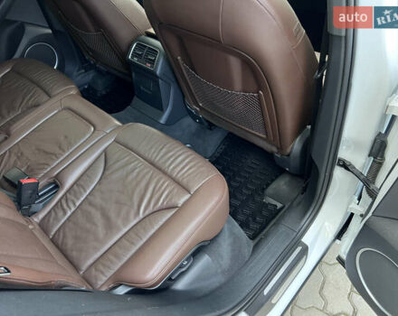 Белый Ауди Ку 5, объемом двигателя 2 л и пробегом 212 тыс. км за 14990 $, фото 35 на Automoto.ua