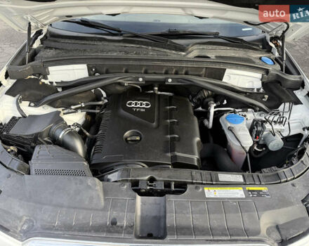 Білий Ауді Ку 5, об'ємом двигуна 2 л та пробігом 201 тис. км за 15999 $, фото 25 на Automoto.ua