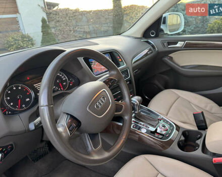 Білий Ауді Ку 5, об'ємом двигуна 2 л та пробігом 173 тис. км за 15700 $, фото 41 на Automoto.ua