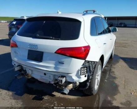 Белый Ауди Ку 5, объемом двигателя 0 л и пробегом 98 тыс. км за 2500 $, фото 3 на Automoto.ua