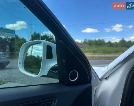 Белый Ауди Ку 5, объемом двигателя 1.98 л и пробегом 183 тыс. км за 18900 $, фото 22 на Automoto.ua