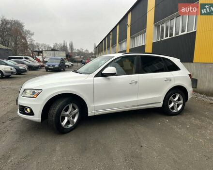 Белый Ауди Ку 5, объемом двигателя 2 л и пробегом 130 тыс. км за 17500 $, фото 24 на Automoto.ua