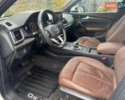 Білий Ауді Ку 5, об'ємом двигуна 2 л та пробігом 185 тис. км за 20990 $, фото 27 на Automoto.ua