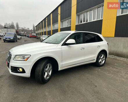 Белый Ауди Ку 5, объемом двигателя 2 л и пробегом 130 тыс. км за 17500 $, фото 25 на Automoto.ua