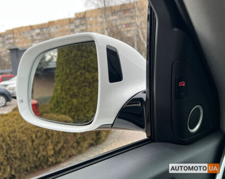 Белый Ауди Ку 5, объемом двигателя 2 л и пробегом 147 тыс. км за 18900 $, фото 24 на Automoto.ua