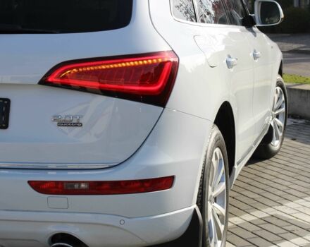 Білий Ауді Ку 5, об'ємом двигуна 2 л та пробігом 150 тис. км за 16900 $, фото 4 на Automoto.ua