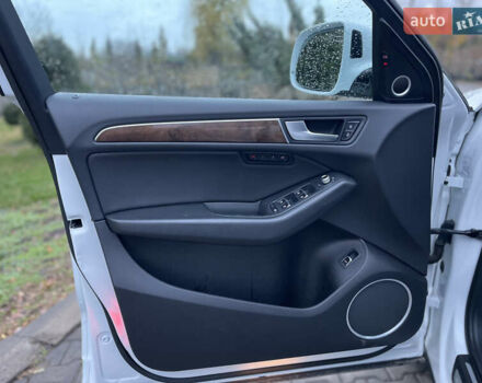 Белый Ауди Ку 5, объемом двигателя 2 л и пробегом 233 тыс. км за 15500 $, фото 22 на Automoto.ua