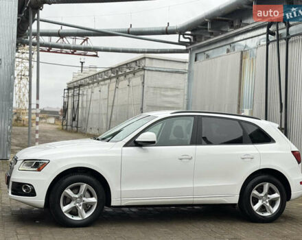 Белый Ауди Ку 5, объемом двигателя 2 л и пробегом 129 тыс. км за 15450 $, фото 6 на Automoto.ua