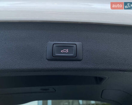 Белый Ауди Ку 5, объемом двигателя 2 л и пробегом 97 тыс. км за 18900 $, фото 31 на Automoto.ua