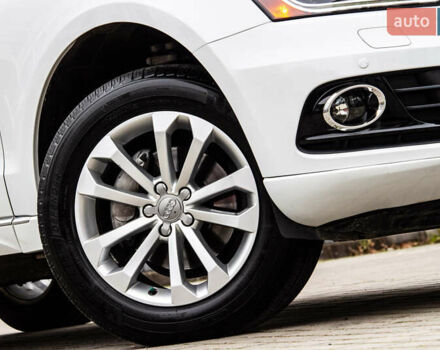 Белый Ауди Ку 5, объемом двигателя 1.98 л и пробегом 99 тыс. км за 15800 $, фото 4 на Automoto.ua