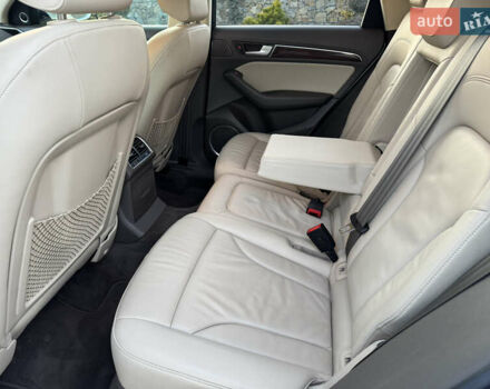 Білий Ауді Ку 5, об'ємом двигуна 2 л та пробігом 173 тис. км за 15700 $, фото 49 на Automoto.ua