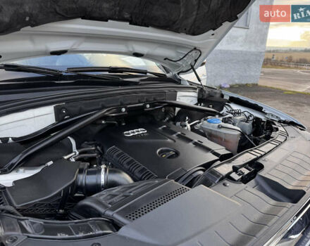 Белый Ауди Ку 5, объемом двигателя 2 л и пробегом 167 тыс. км за 16499 $, фото 64 на Automoto.ua