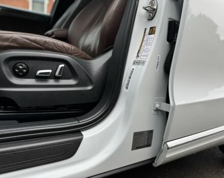 Білий Ауді Ку 5, об'ємом двигуна 2 л та пробігом 169 тис. км за 14800 $, фото 18 на Automoto.ua