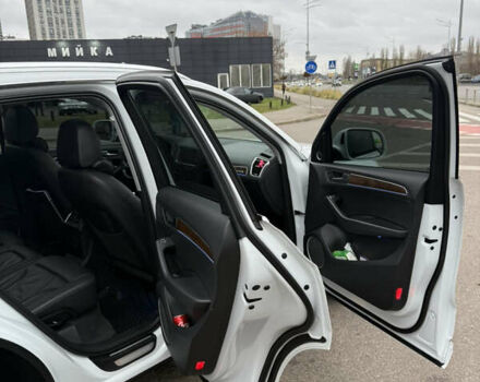 Белый Ауди Ку 5, объемом двигателя 1.98 л и пробегом 141 тыс. км за 17500 $, фото 6 на Automoto.ua