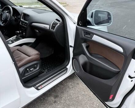 Белый Ауди Ку 5, объемом двигателя 1.98 л и пробегом 171 тыс. км за 17900 $, фото 26 на Automoto.ua