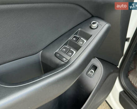 Белый Ауди Ку 5, объемом двигателя 1.98 л и пробегом 152 тыс. км за 15300 $, фото 10 на Automoto.ua