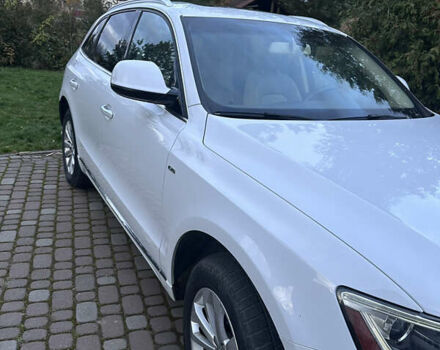 Белый Ауди Ку 5, объемом двигателя 2 л и пробегом 141 тыс. км за 16000 $, фото 2 на Automoto.ua