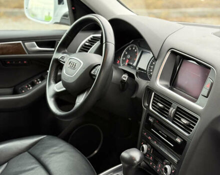 Білий Ауді Ку 5, об'ємом двигуна 2 л та пробігом 137 тис. км за 16850 $, фото 40 на Automoto.ua