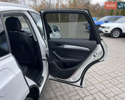 Белый Ауди Ку 5, объемом двигателя 1.98 л и пробегом 144 тыс. км за 15490 $, фото 32 на Automoto.ua