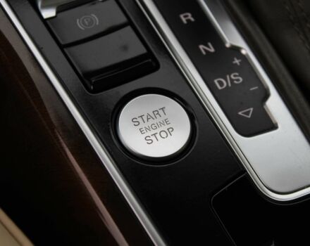 Білий Ауді Ку 5, об'ємом двигуна 2 л та пробігом 150 тис. км за 16900 $, фото 20 на Automoto.ua