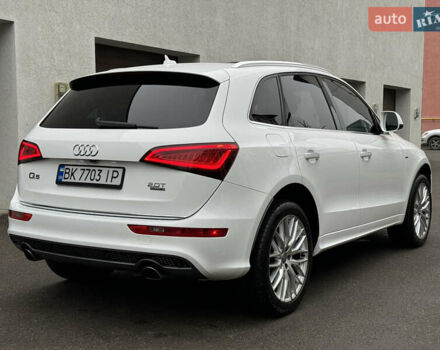 Белый Ауди Ку 5, объемом двигателя 2 л и пробегом 126 тыс. км за 19900 $, фото 8 на Automoto.ua