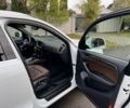 Білий Ауді Ку 5, об'ємом двигуна 2 л та пробігом 169 тис. км за 14800 $, фото 12 на Automoto.ua