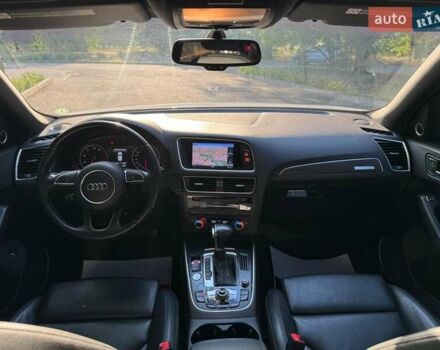 Білий Ауді Ку 5, об'ємом двигуна 3 л та пробігом 171 тис. км за 17990 $, фото 32 на Automoto.ua