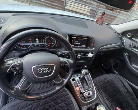 Білий Ауді Ку 5, об'ємом двигуна 1.98 л та пробігом 220 тис. км за 17800 $, фото 9 на Automoto.ua