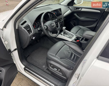 Белый Ауди Ку 5, объемом двигателя 2 л и пробегом 129 тыс. км за 15450 $, фото 43 на Automoto.ua