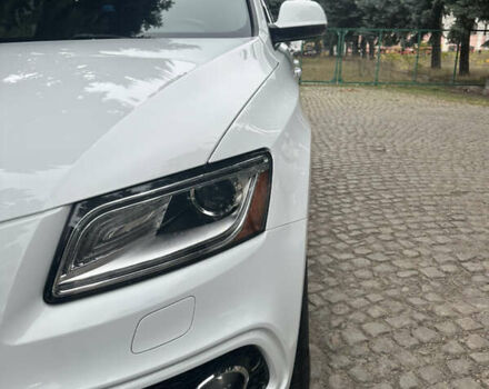 Белый Ауди Ку 5, объемом двигателя 1.98 л и пробегом 178 тыс. км за 17000 $, фото 2 на Automoto.ua