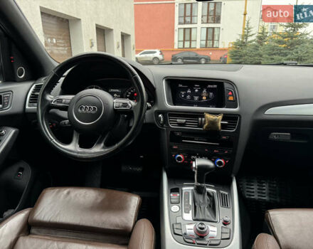 Белый Ауди Ку 5, объемом двигателя 2 л и пробегом 126 тыс. км за 19900 $, фото 20 на Automoto.ua