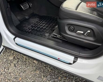 Белый Ауди Ку 5, объемом двигателя 2.97 л и пробегом 123 тыс. км за 20300 $, фото 23 на Automoto.ua