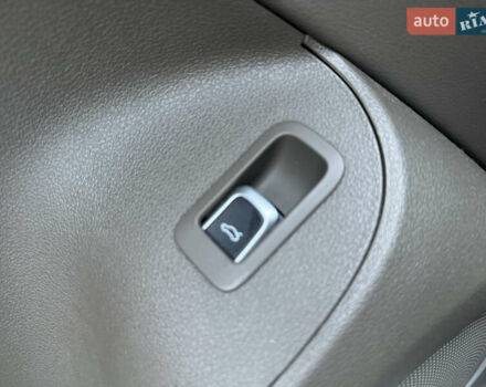 Білий Ауді Ку 5, об'ємом двигуна 1.98 л та пробігом 130 тис. км за 16950 $, фото 59 на Automoto.ua