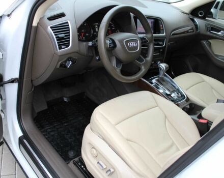 Білий Ауді Ку 5, об'ємом двигуна 2 л та пробігом 150 тис. км за 16900 $, фото 8 на Automoto.ua