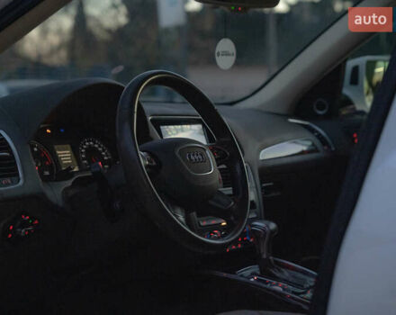 Білий Ауді Ку 5, об'ємом двигуна 1.98 л та пробігом 124 тис. км за 18900 $, фото 21 на Automoto.ua