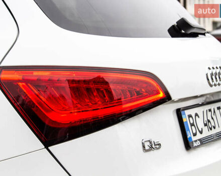 Белый Ауди Ку 5, объемом двигателя 1.98 л и пробегом 99 тыс. км за 15800 $, фото 28 на Automoto.ua