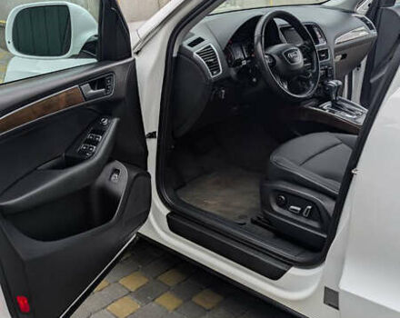 Белый Ауди Ку 5, объемом двигателя 1.98 л и пробегом 233 тыс. км за 15399 $, фото 13 на Automoto.ua