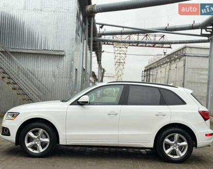 Белый Ауди Ку 5, объемом двигателя 2 л и пробегом 129 тыс. км за 15450 $, фото 7 на Automoto.ua