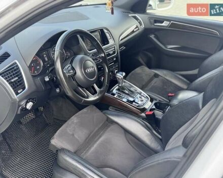 Білий Ауді Ку 5, об'ємом двигуна 1.97 л та пробігом 185 тис. км за 25500 $, фото 18 на Automoto.ua