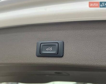 Белый Ауди Ку 5, объемом двигателя 1.98 л и пробегом 278 тыс. км за 13900 $, фото 57 на Automoto.ua